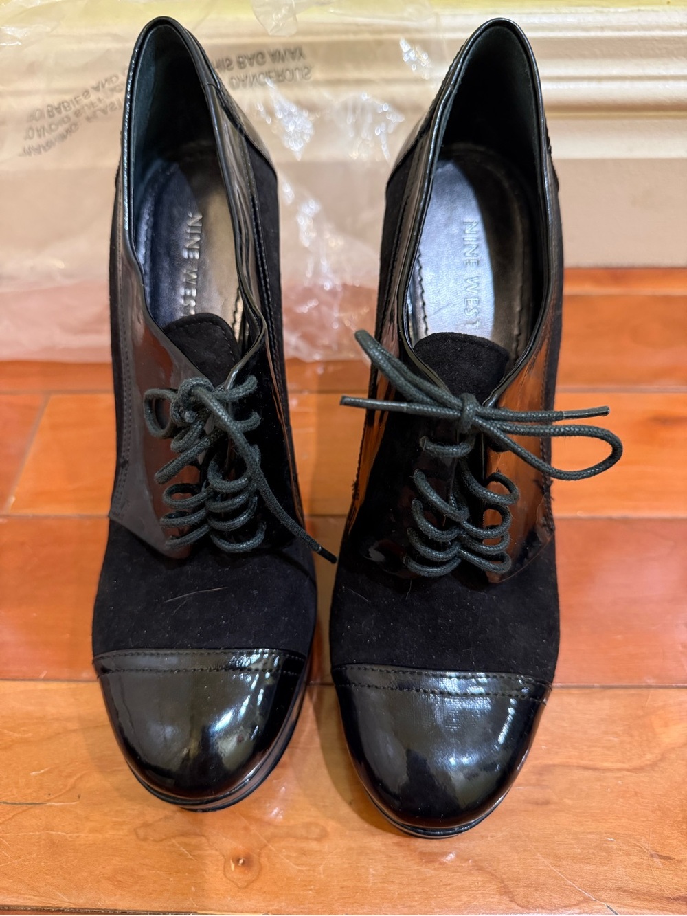 Nine West Black Patent & Suede Oxford Style High Heels w/ Platform Shoes